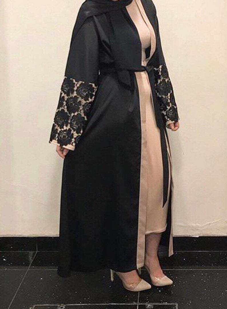 Royal Abaya mit Blumenspitze