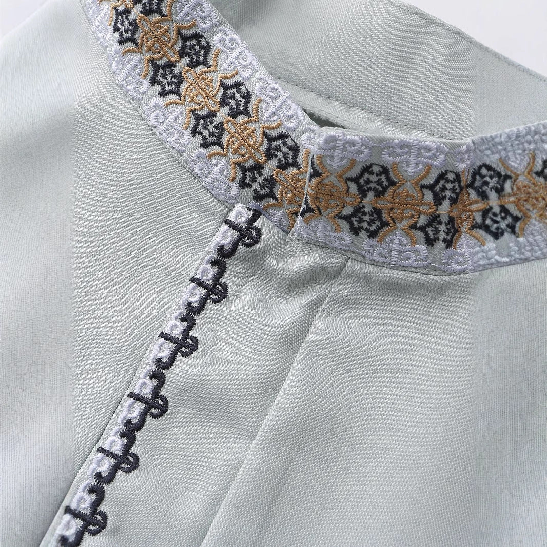 Elham Rundhals Robe