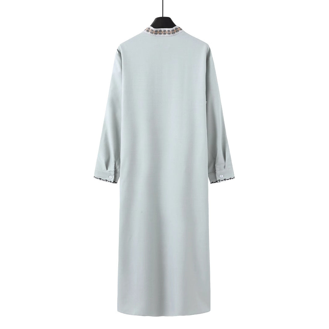 Elham Rundhals Robe