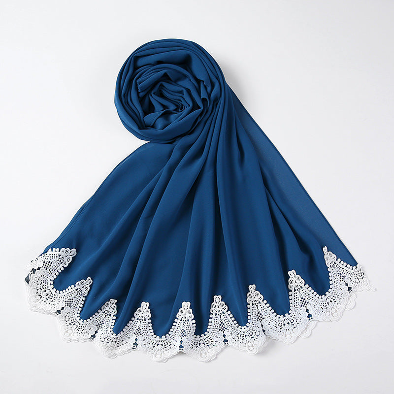 Chiffon Hijab mit weißen Spitzen