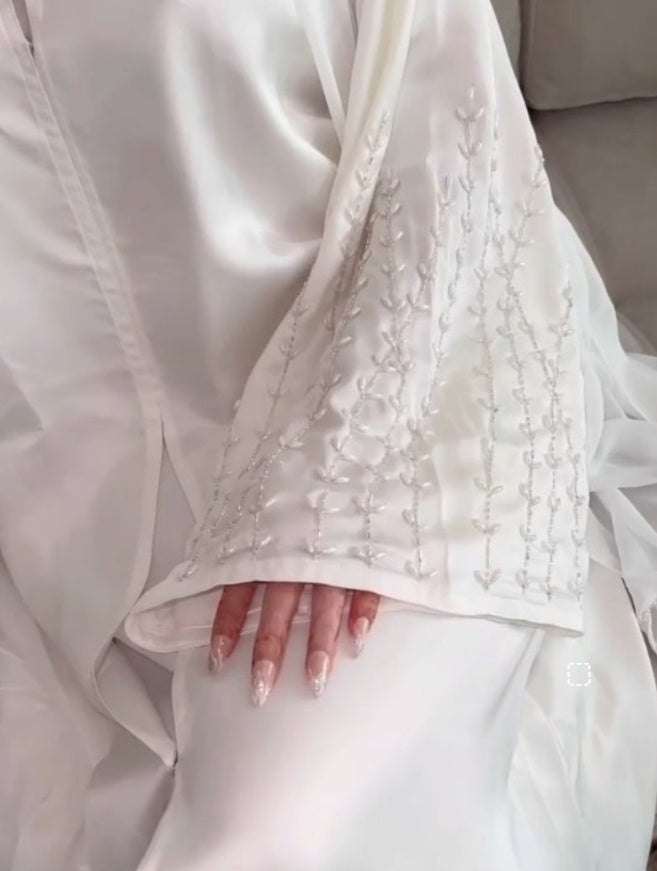 Premium Satin Abaya-Set mit Stickerei