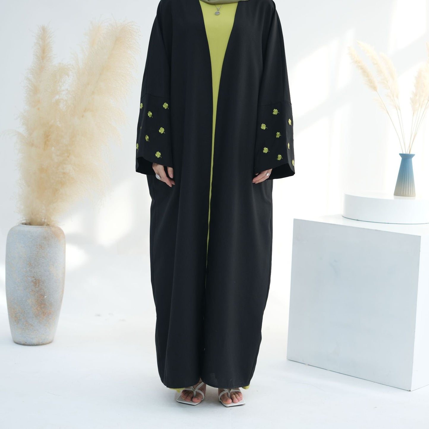 Dubai Kleeblatt Abaya