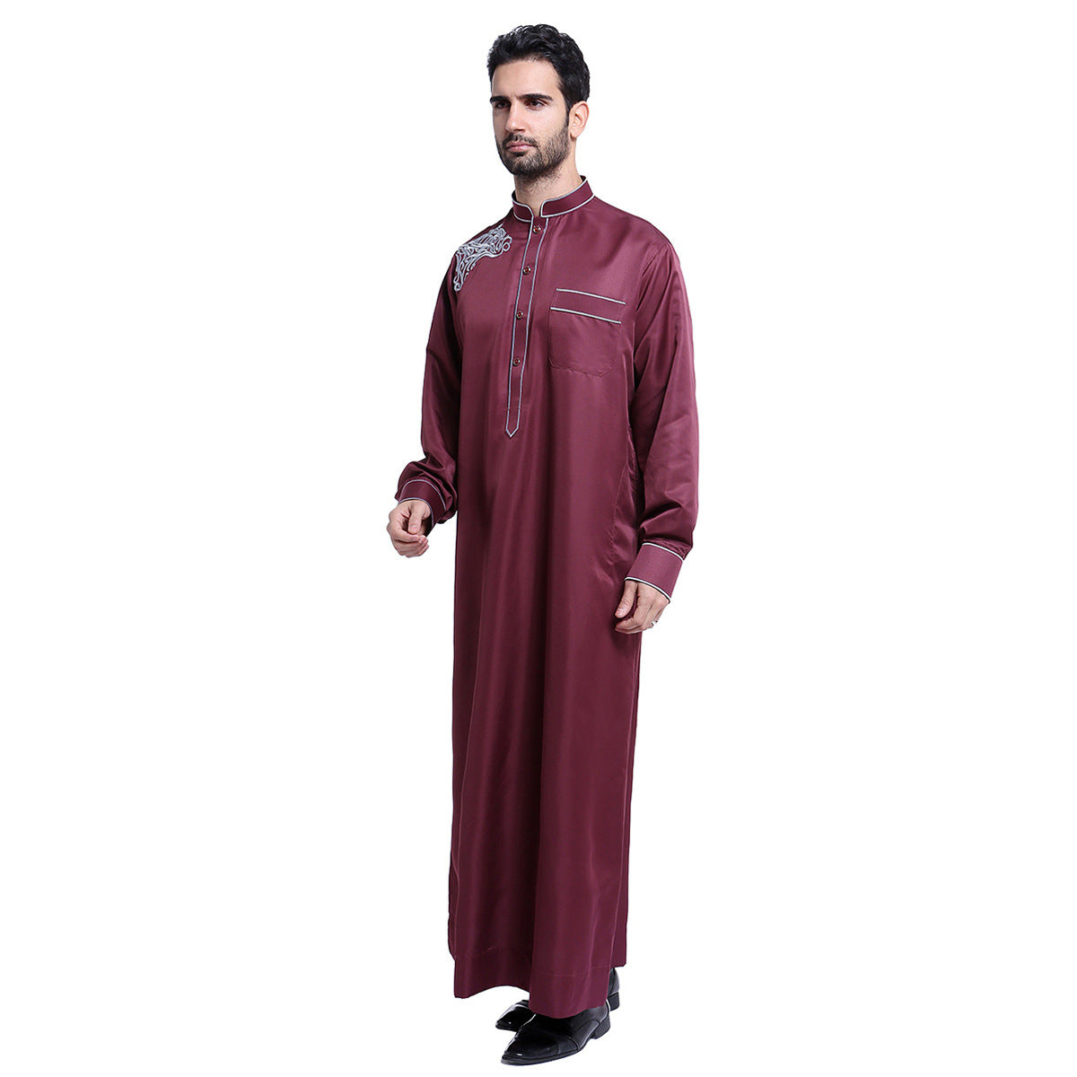 Herren Robe mit Stickerei