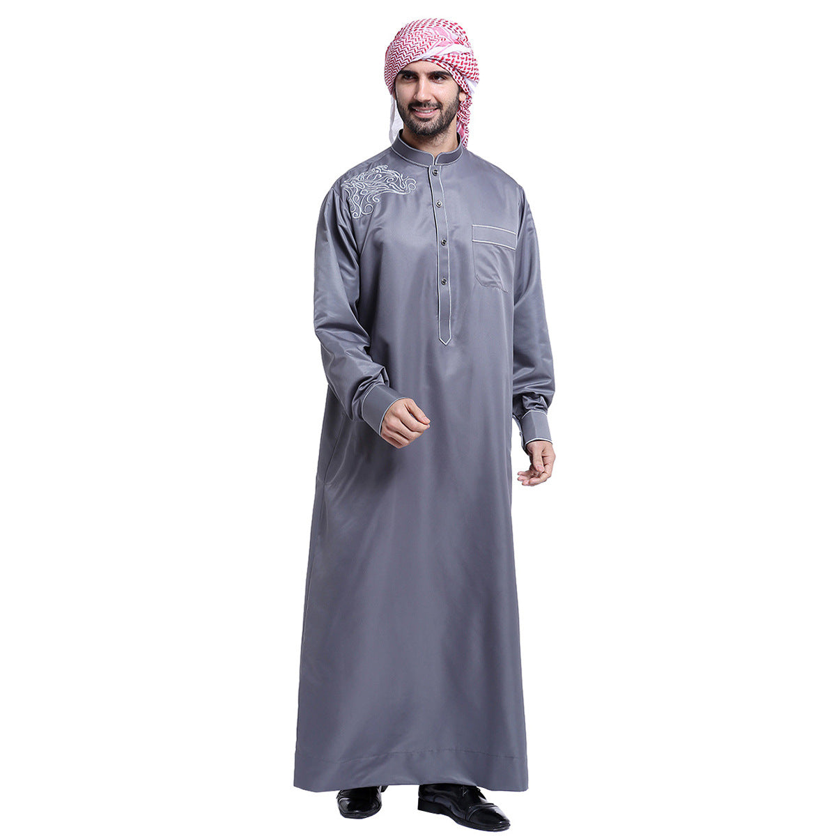 Herren Robe mit Stickerei