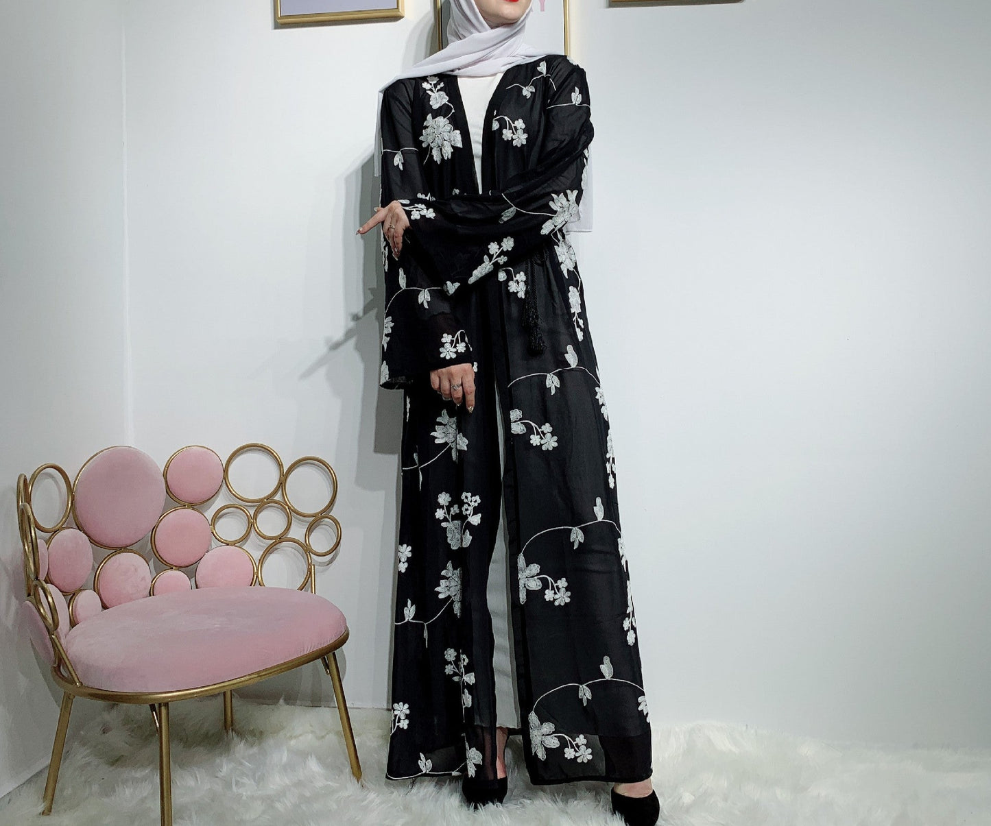 Blumen Abaya