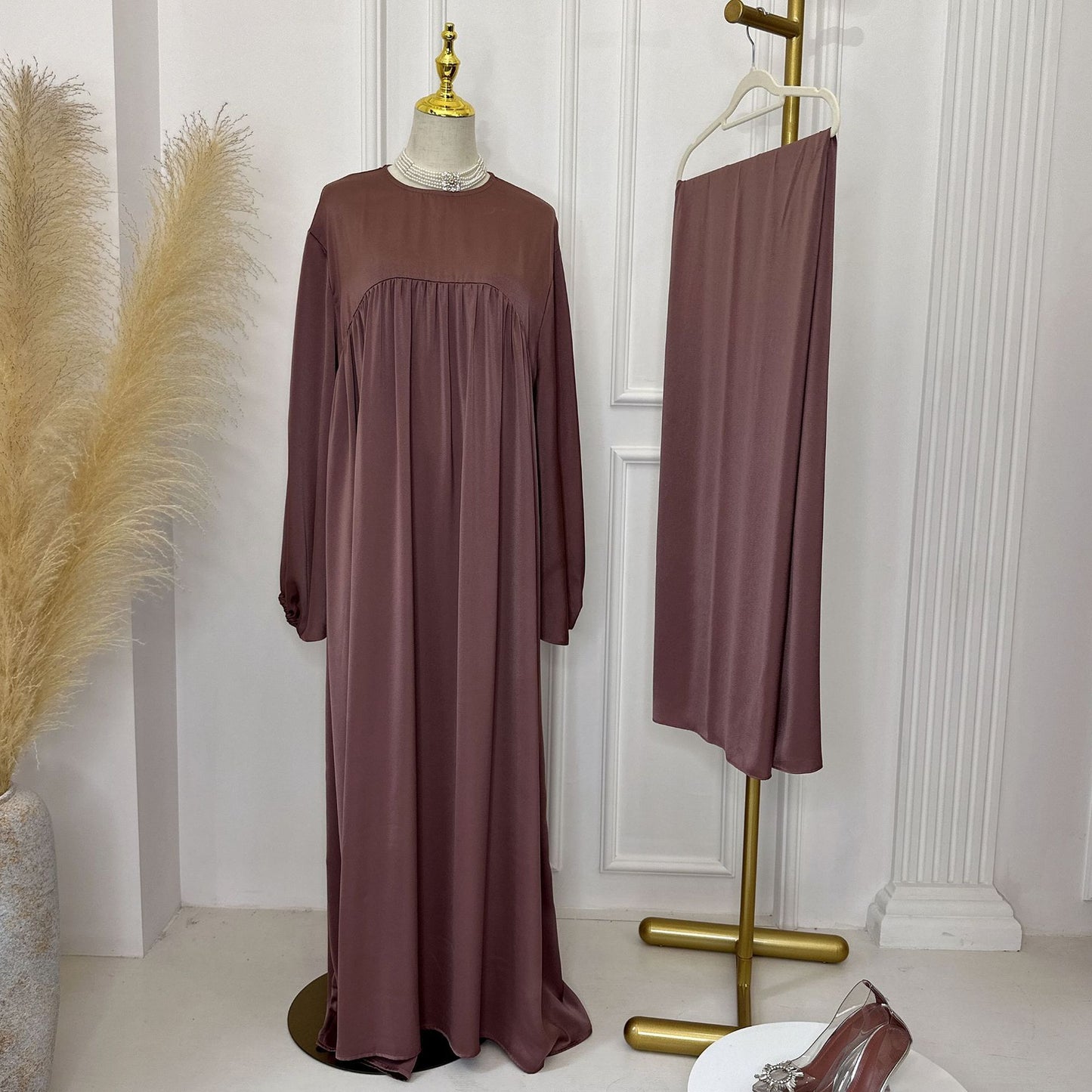 Oversize Kleid mit Hijab