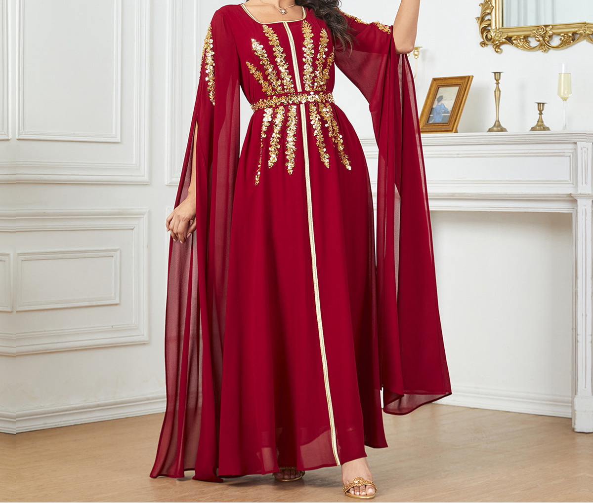 Arabischer Kaftan mit Stickerei