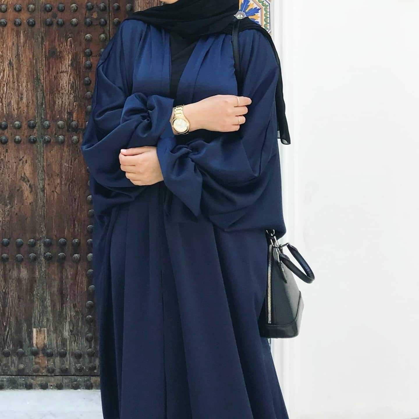 Satin Abaya mit Puff-Ärmel