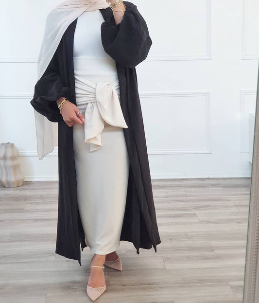 Satin Abaya mit Puffermäl