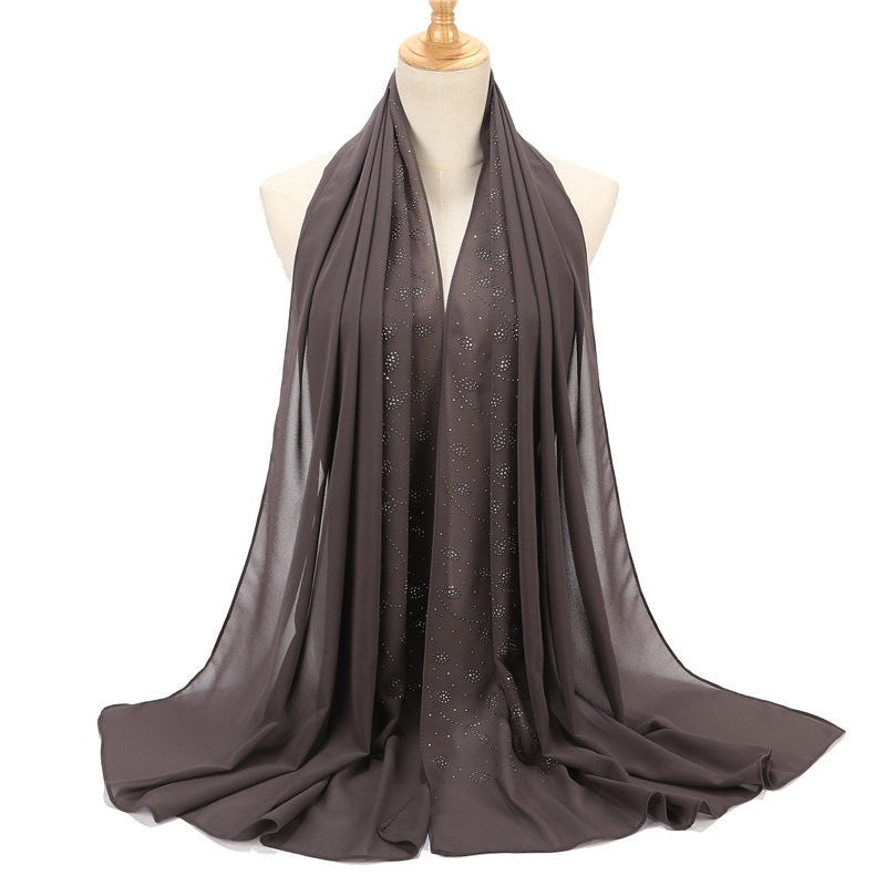 Chiffon Hijab mit Steinen