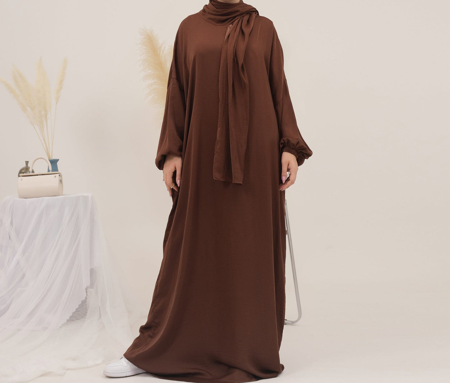 Abaya-Kleid mit Kopftuch