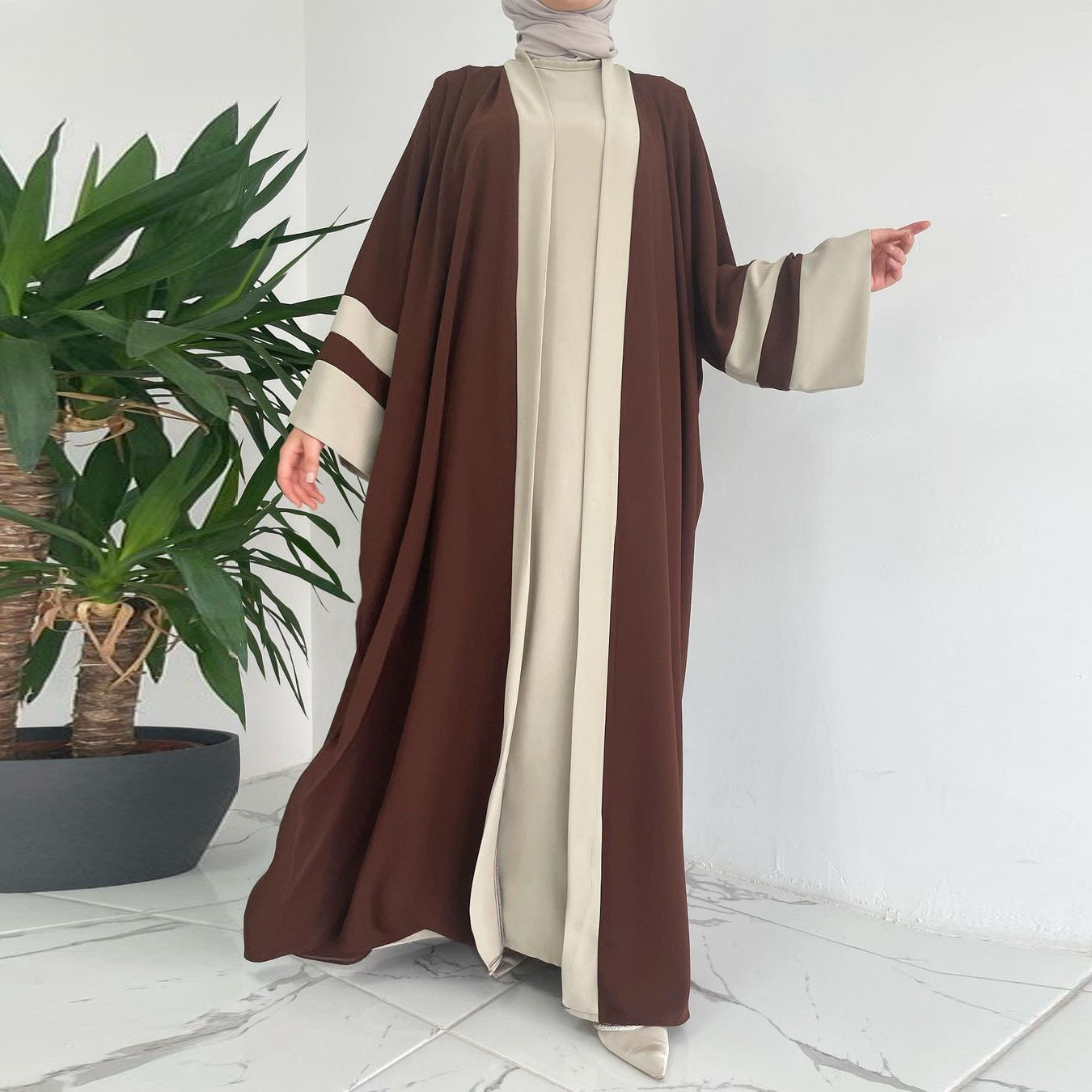 Abaya + Unterkleid