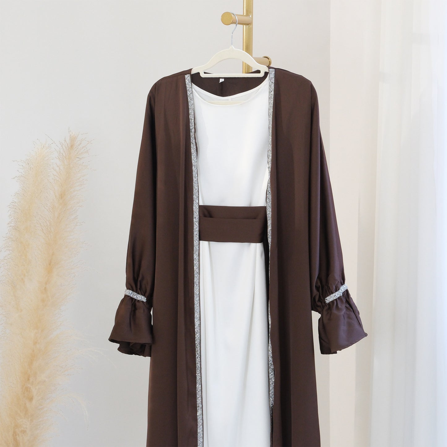 Abaya-Set mit Stickerei