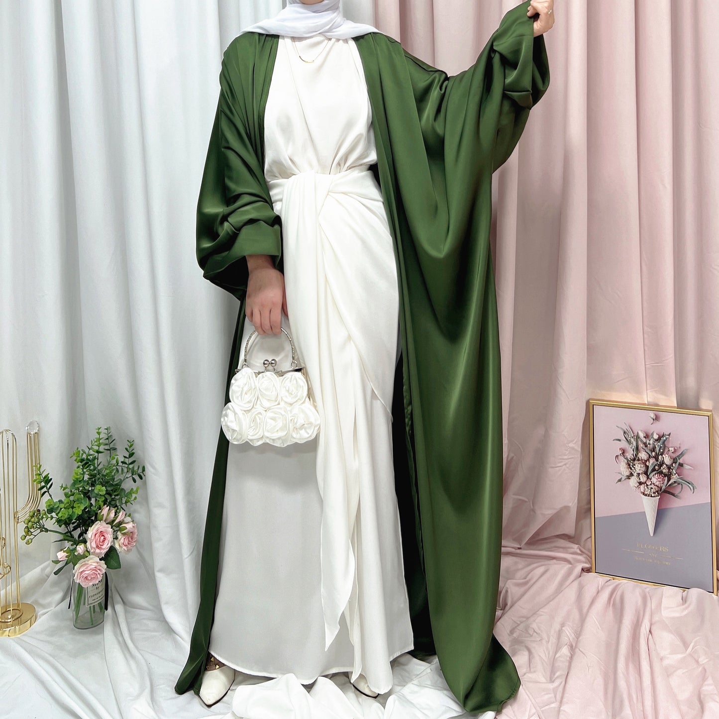 Satin Abaya mit Puff-Ärmel