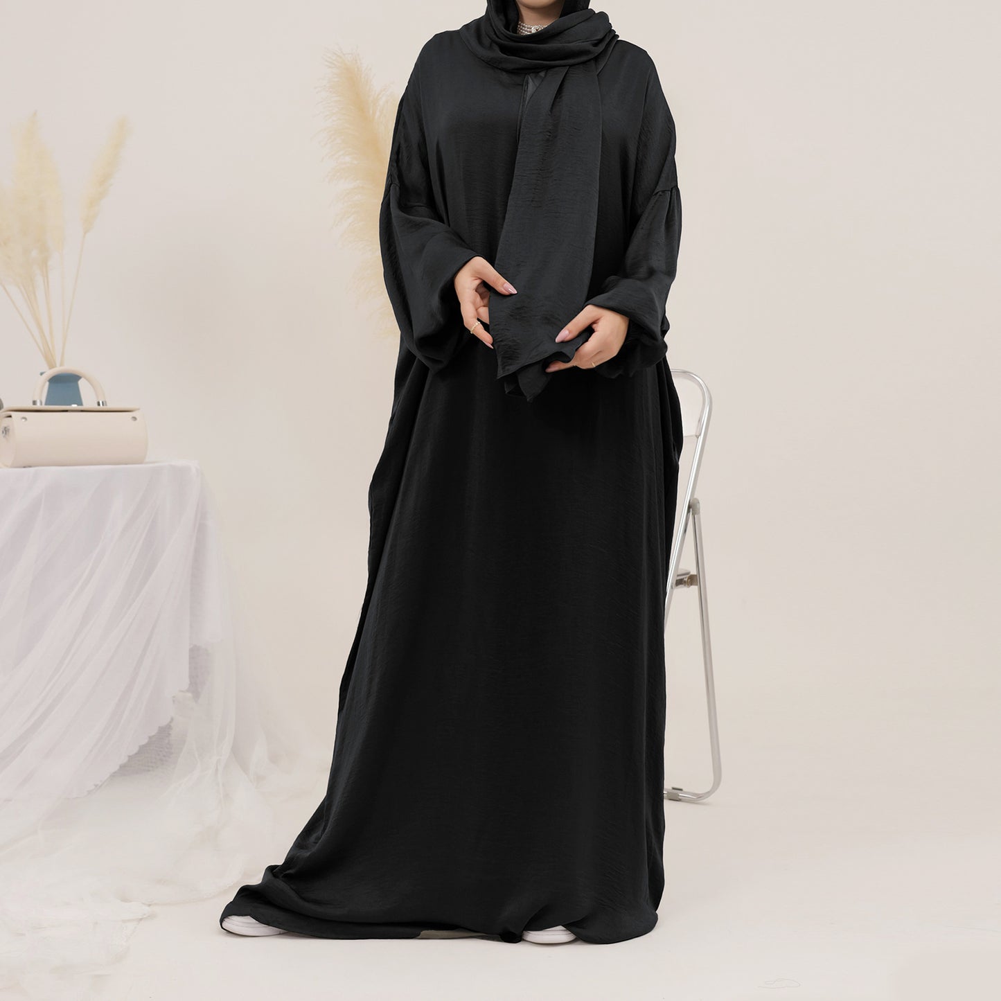 Abaya-Kleid mit Kopftuch